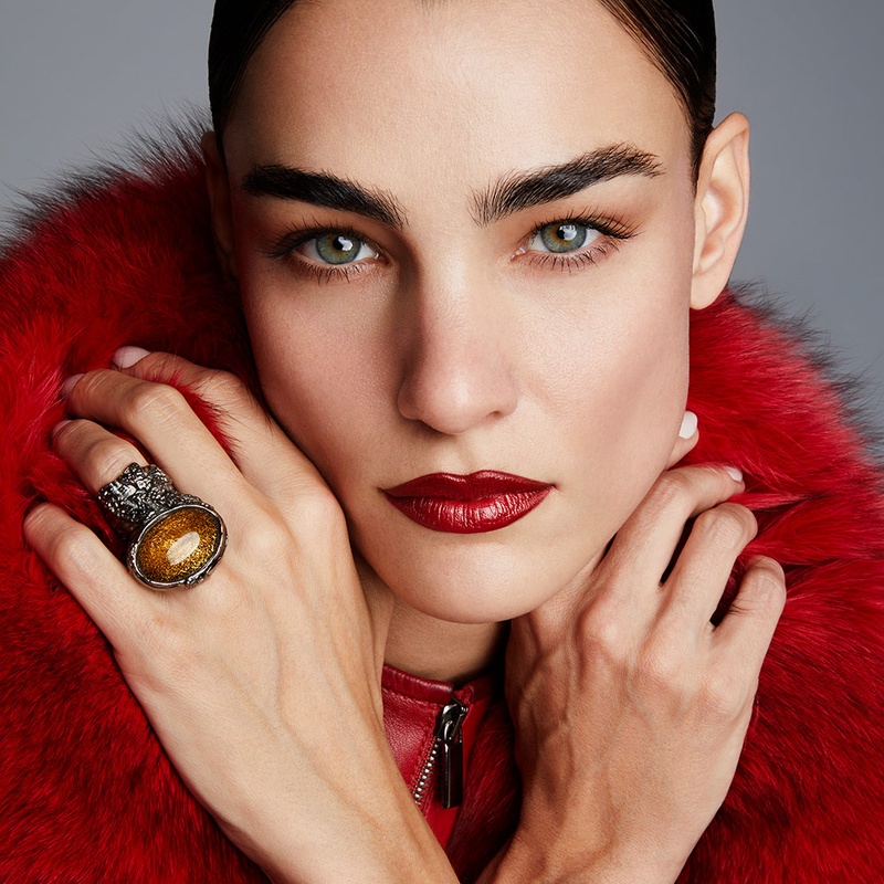 GLAM, BUT MAKE IT ELEGANT