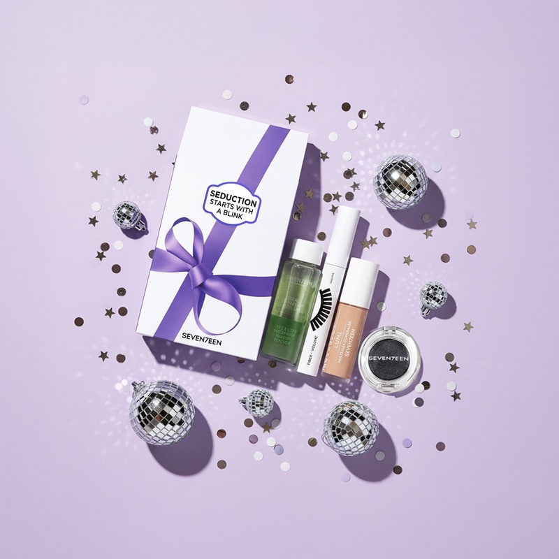 SEDUCTION STARTS WITH A BLINK