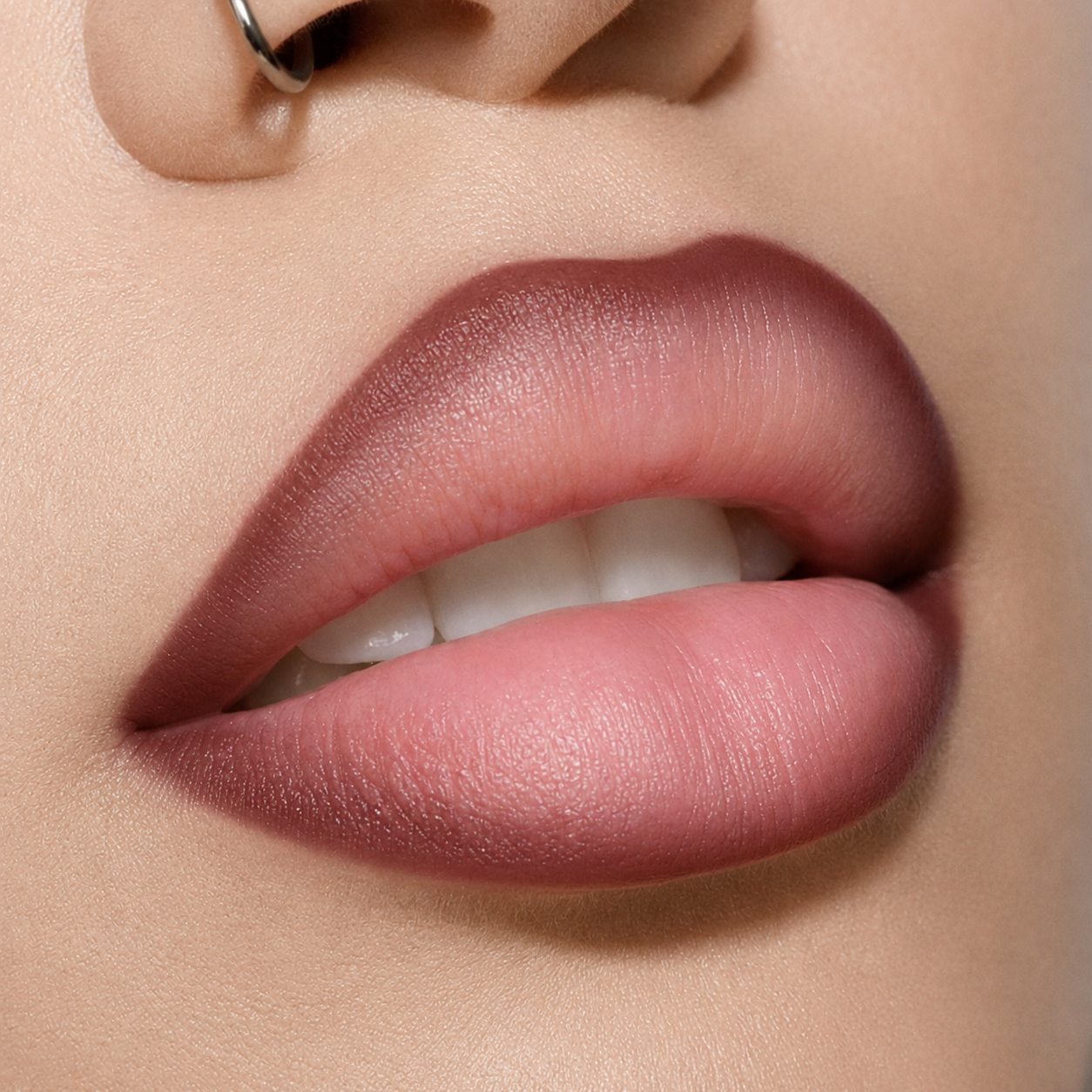 Longstay Lip Shaper Pencil