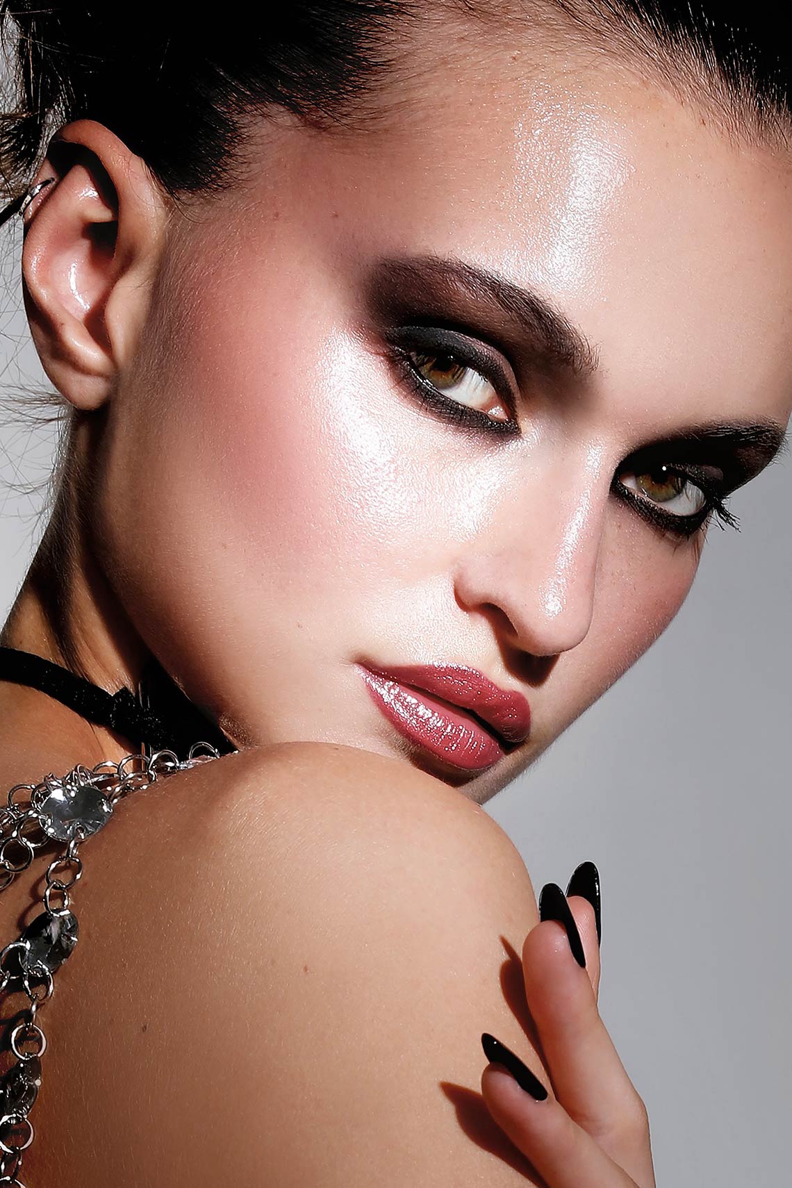 Dark Siren look
